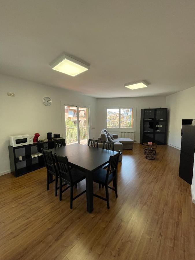 Apartamento Centrico En Berga - Alberga Zewnętrze zdjęcie