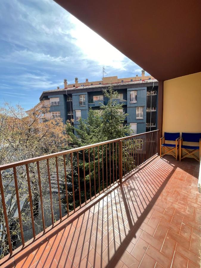 Apartamento Centrico En Berga - Alberga Zewnętrze zdjęcie